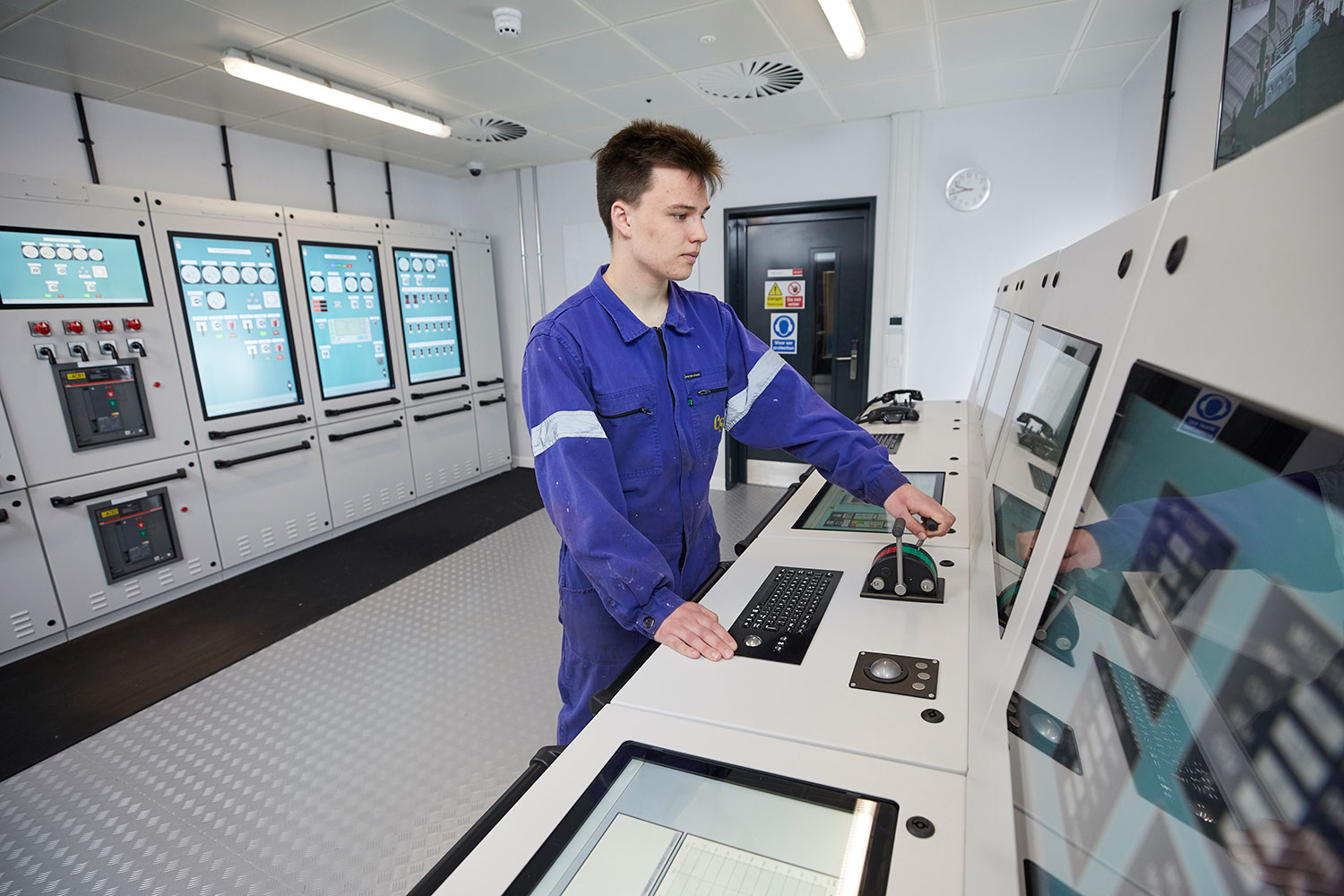 Engineering cadet in the engine simulation suite