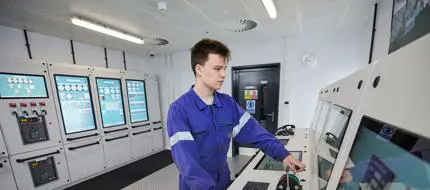 Engineering cadet in the engine simulation suite